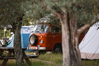 piazzola tenda/van con elettricità